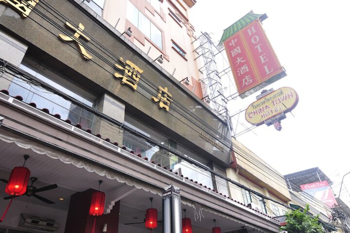 CHINA TOWN HOTEL BY ZEN ROOMS