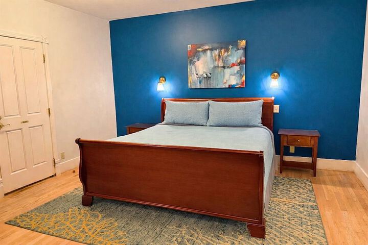 Room 81 of 128