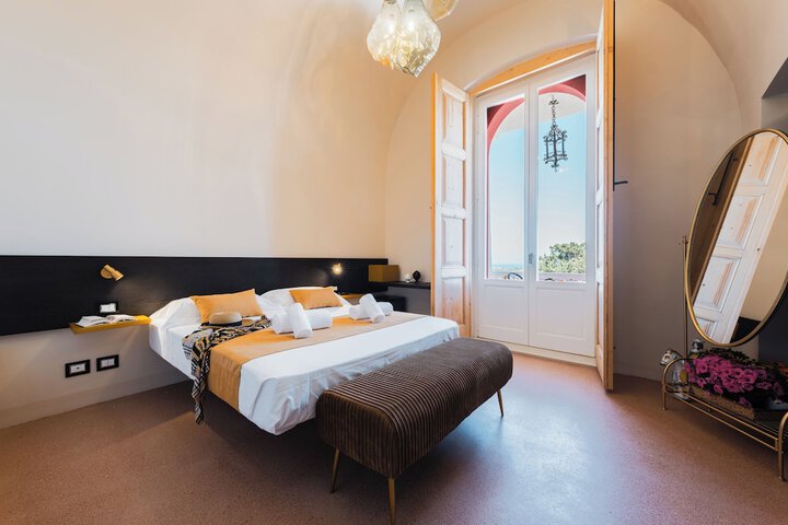 Room 14 of 53