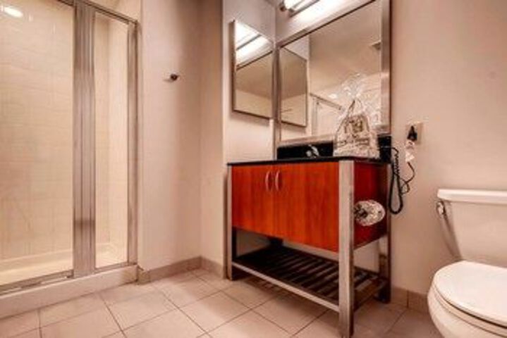 Room 2 of 11