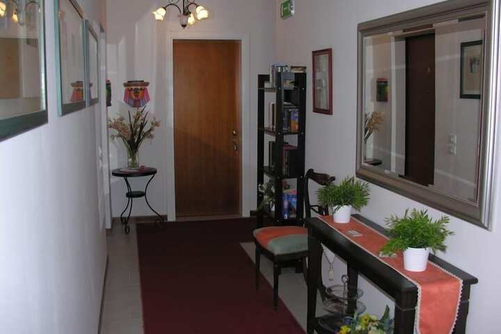 Ballroom/Hall 27 of 36