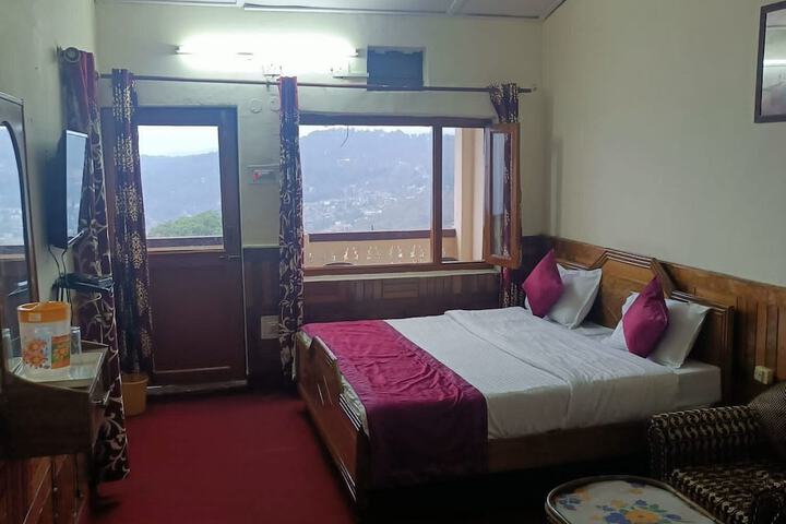 Room 5 of 19