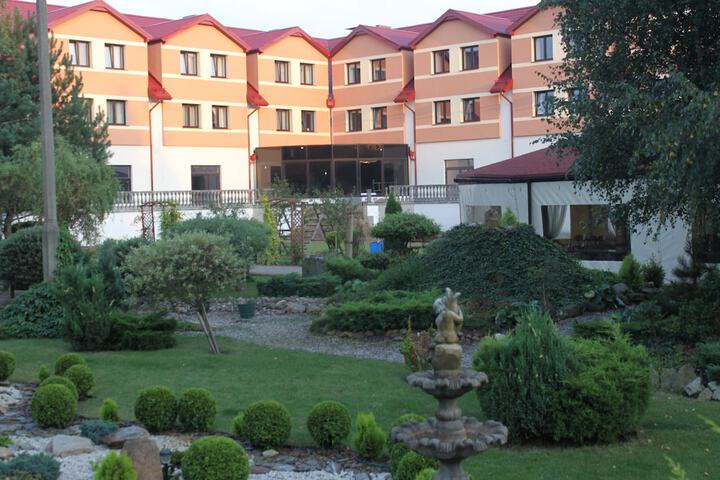 Hotel 50 of 52