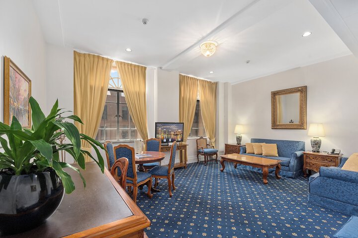 Room 18 of 79