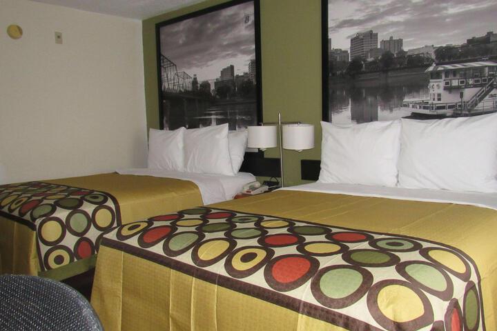 2 Queen Beds (8 of 18)