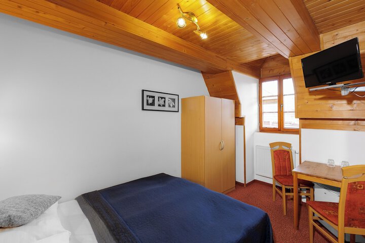 Room 21 of 62