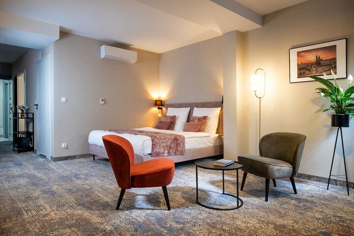 Room 25 of 55