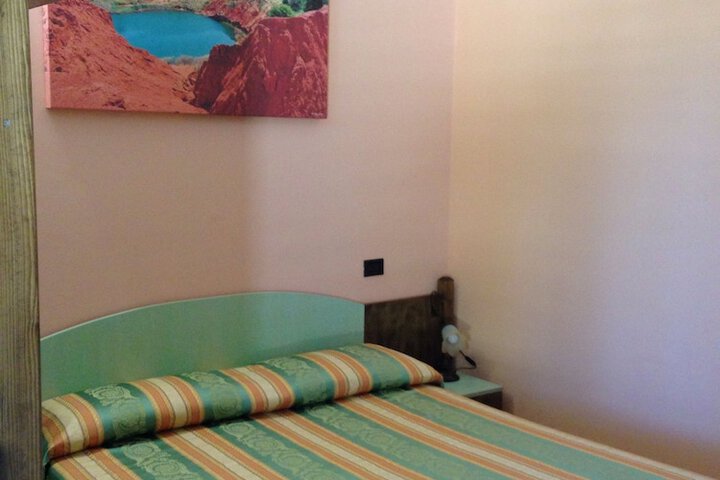 Room 3 of 56