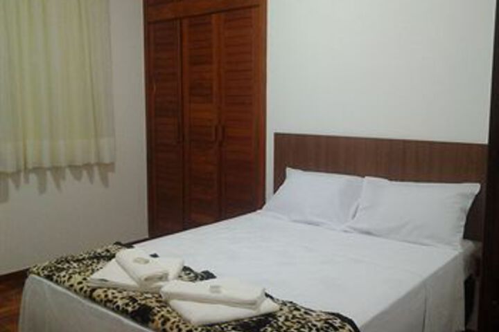 Room 7 of 18