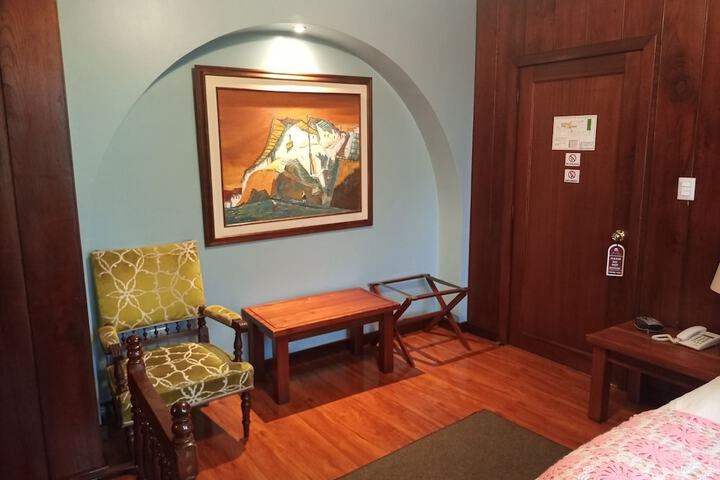 Room 9 of 62