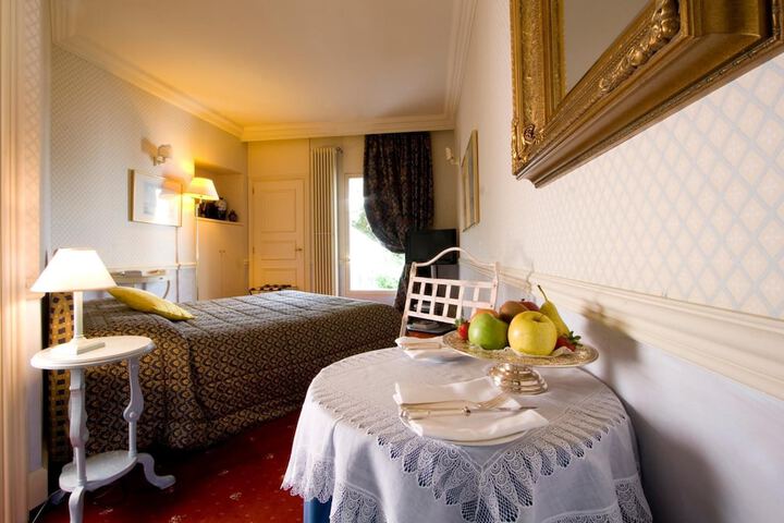 Room 14 of 56