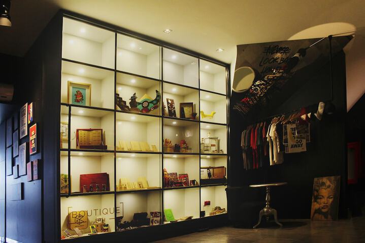 Gift Shop 53 of 82