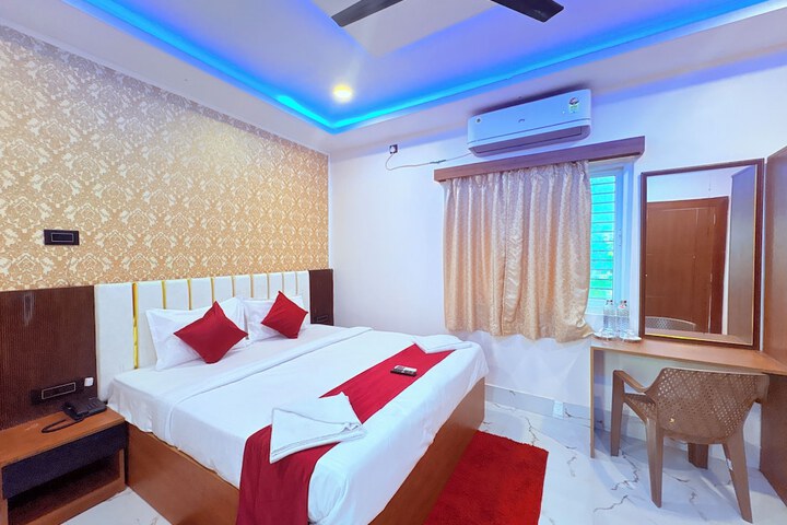 Room 17 of 28