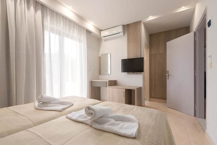 Room 8 of 51