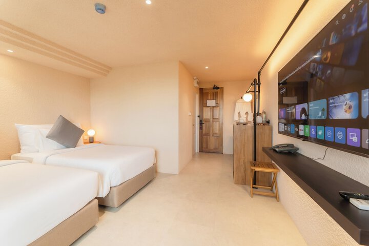 Room 36 of 65