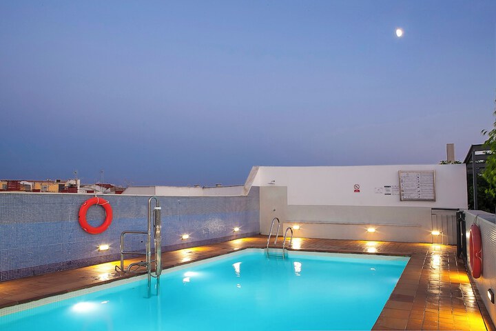 Pool 57 of 82