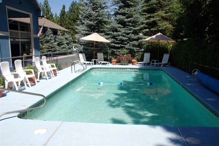 Pool 10 of 13