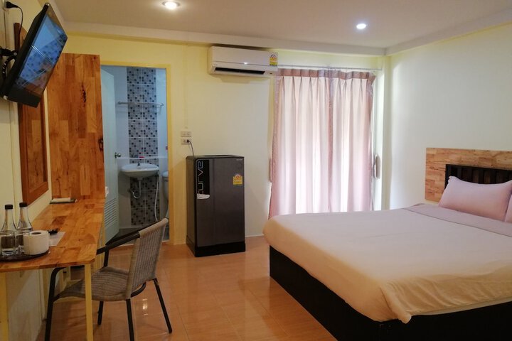Room 6 of 39