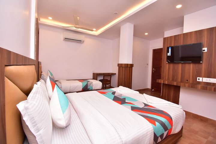 Room 6 of 26
