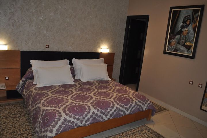 Room 4 of 31