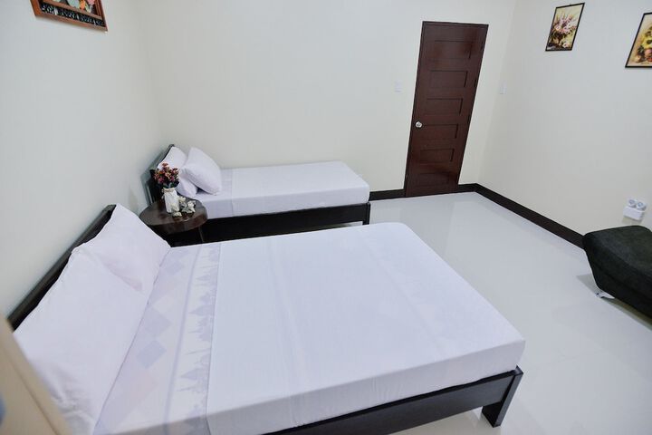 Room 11 of 21