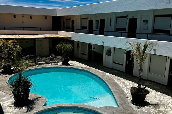 Pool Hotel