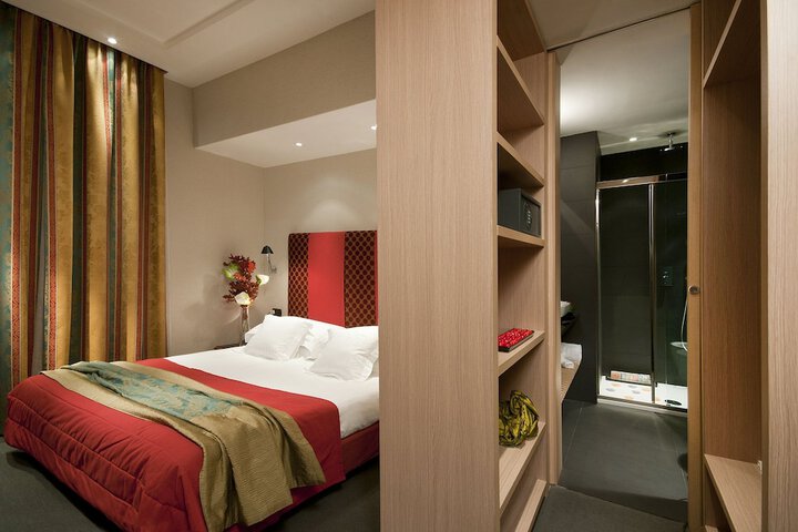 Room 15 of 82