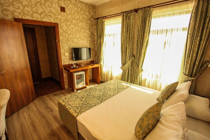 Room 45 of 158