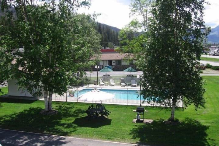 Property Grounds 47 of 55