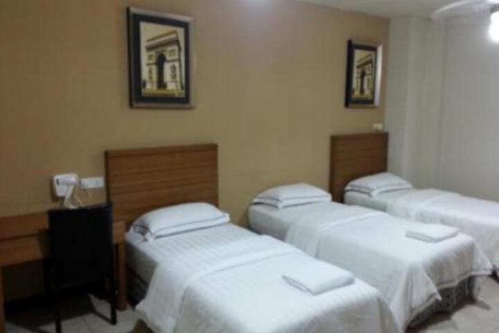 Bed N Bed Budget Inn
