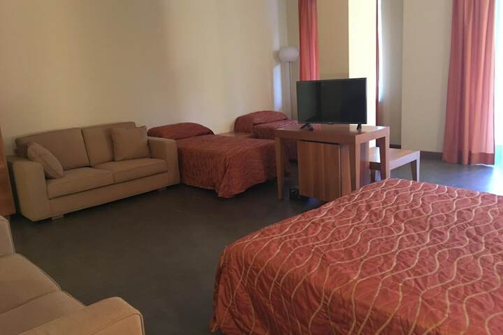 Room 21 of 52
