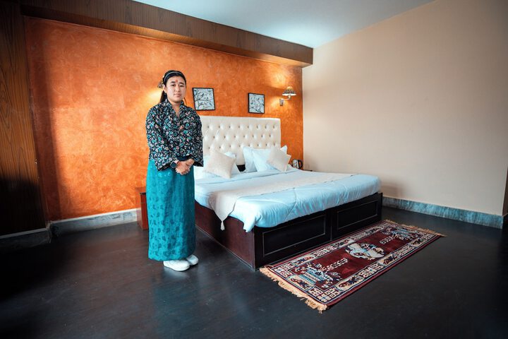 Room 16 of 30