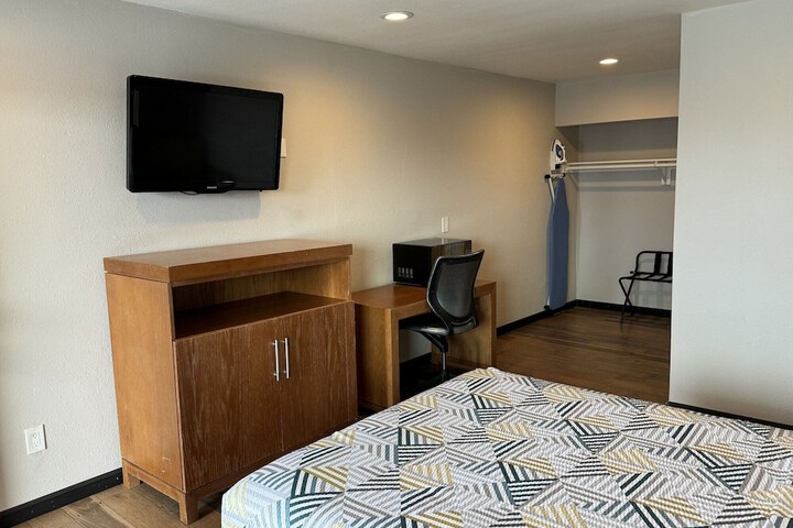 Room 29 of 50