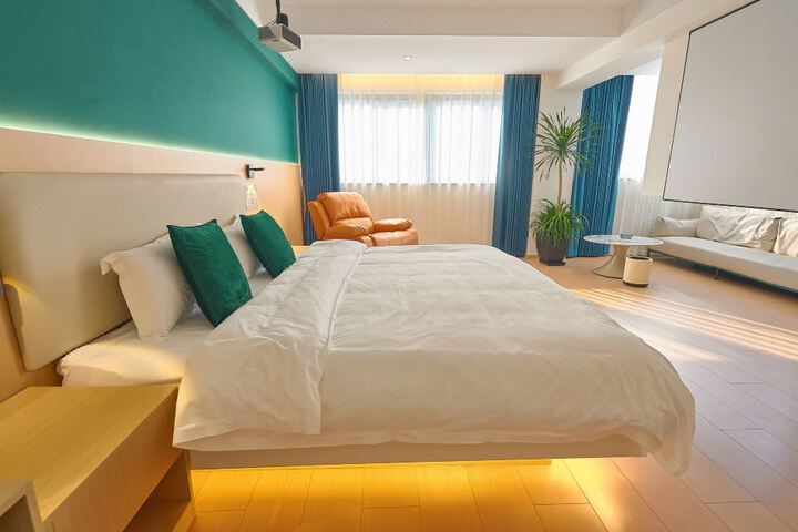 Carmen Movie Su Smart Hotel (Guangde Wanguishan Middle Road)