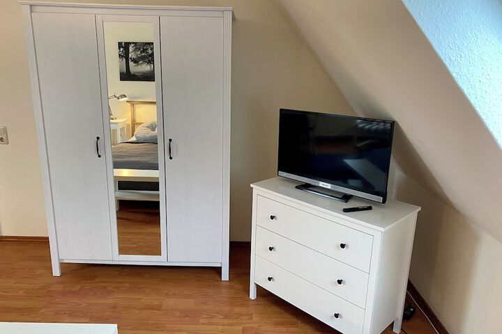 Room 122 of 238