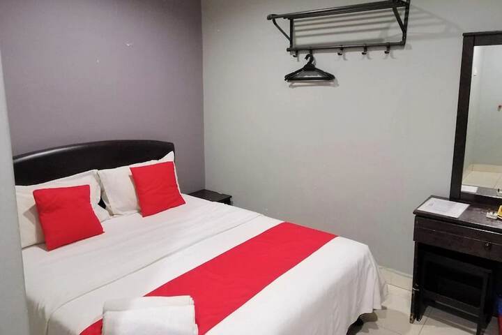 Room 25 of 54