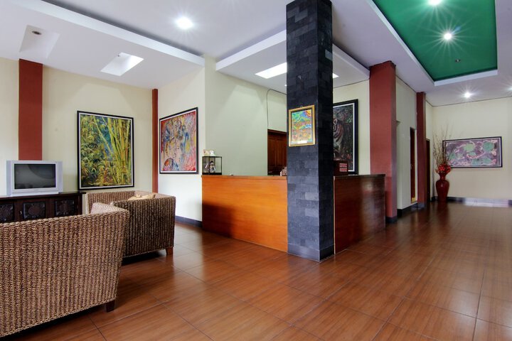 Lobby Photos