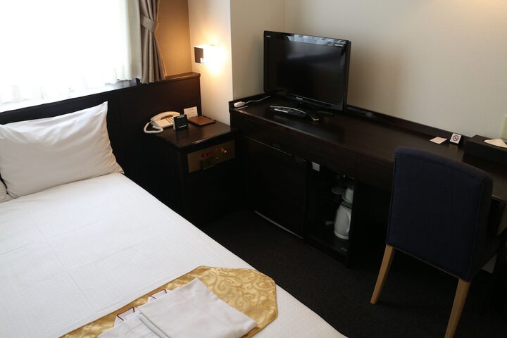 Room 14 of 40