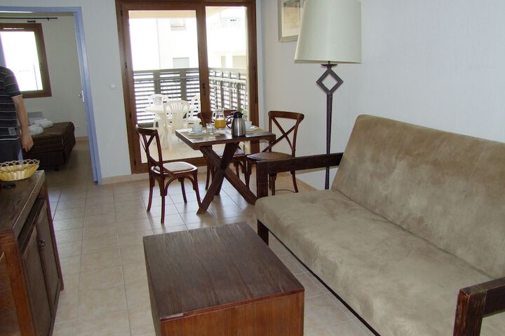 Room 4 of 34