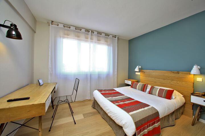 Room 7 of 34