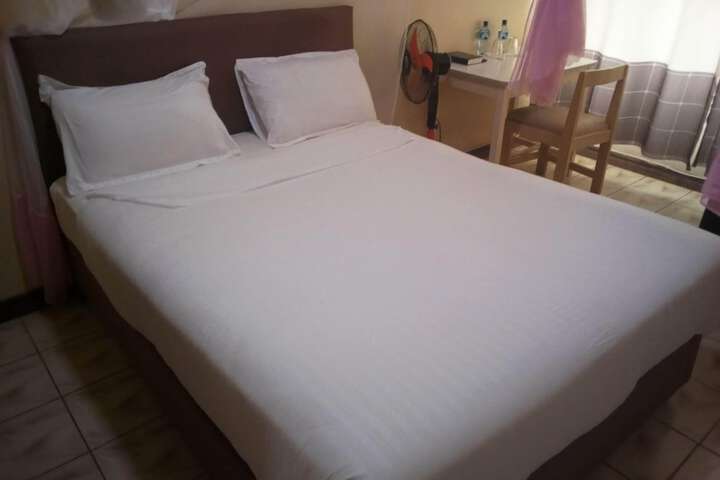 Room 29 of 73