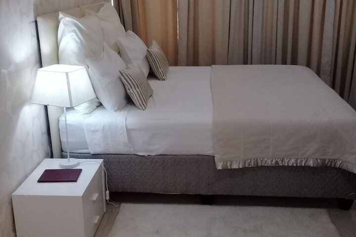 Room 3 of 17