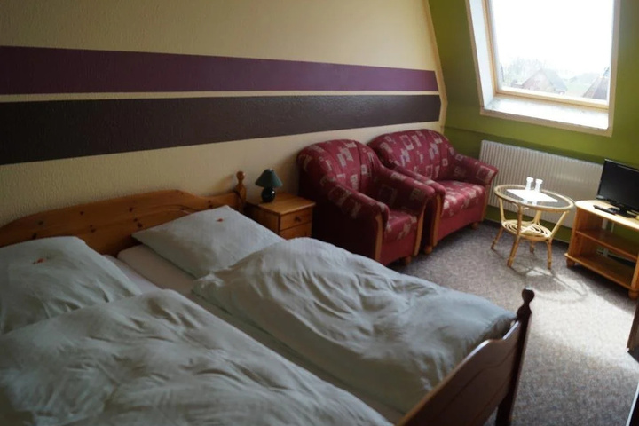 Room 3 of 19