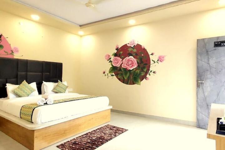 Room 15 of 114