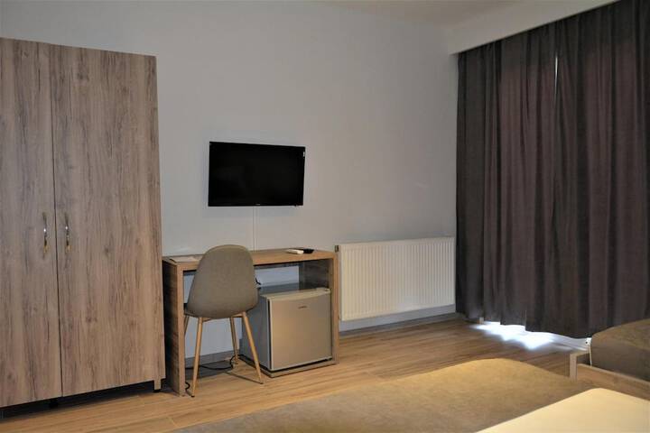 Room 18 of 40