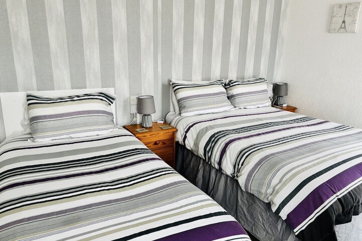 Room 27 of 88