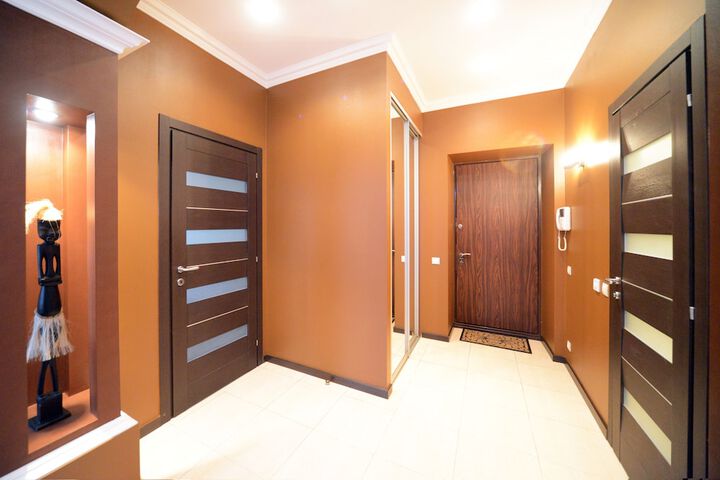 Room 3 of 37