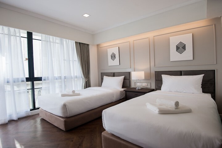 Room 5 of 67