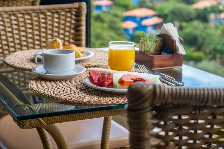 Breakfast/Coffee Service 56 of 65