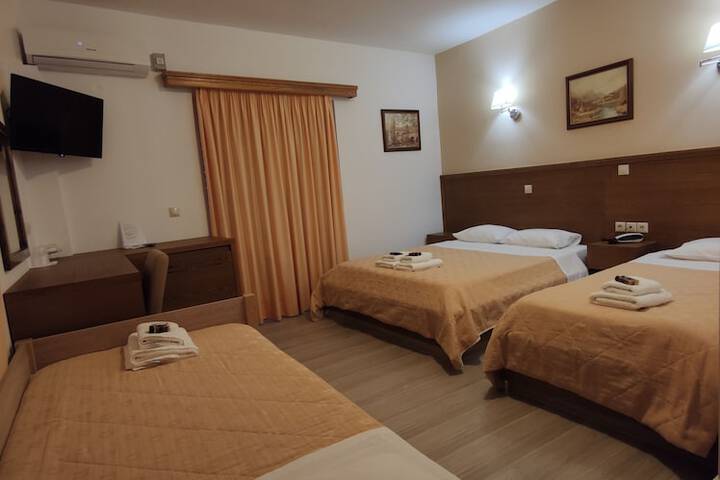 Room 13 of 44